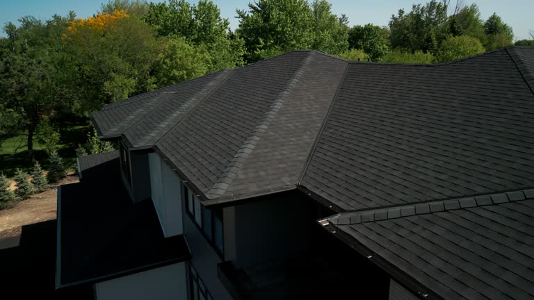 Best Roof Leak Repair  in Independence, WI